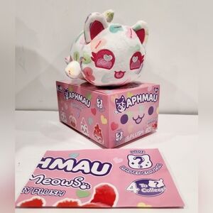 Aphmau MeeMeows Love Limited Edition Valentine Candy Heart Cat Plush New 6"